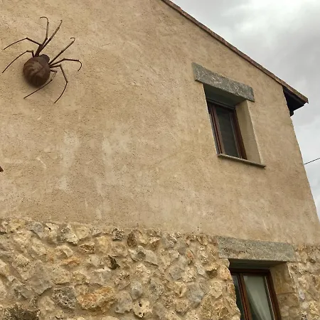 La Casa De La Colina Casa de Férias Tubilla del Lago