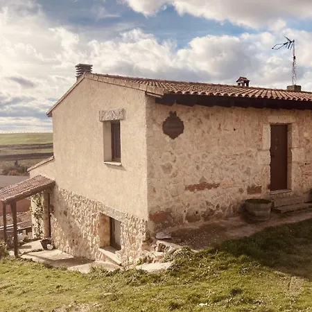 La Casa De La Colina * Tubilla del Lago
